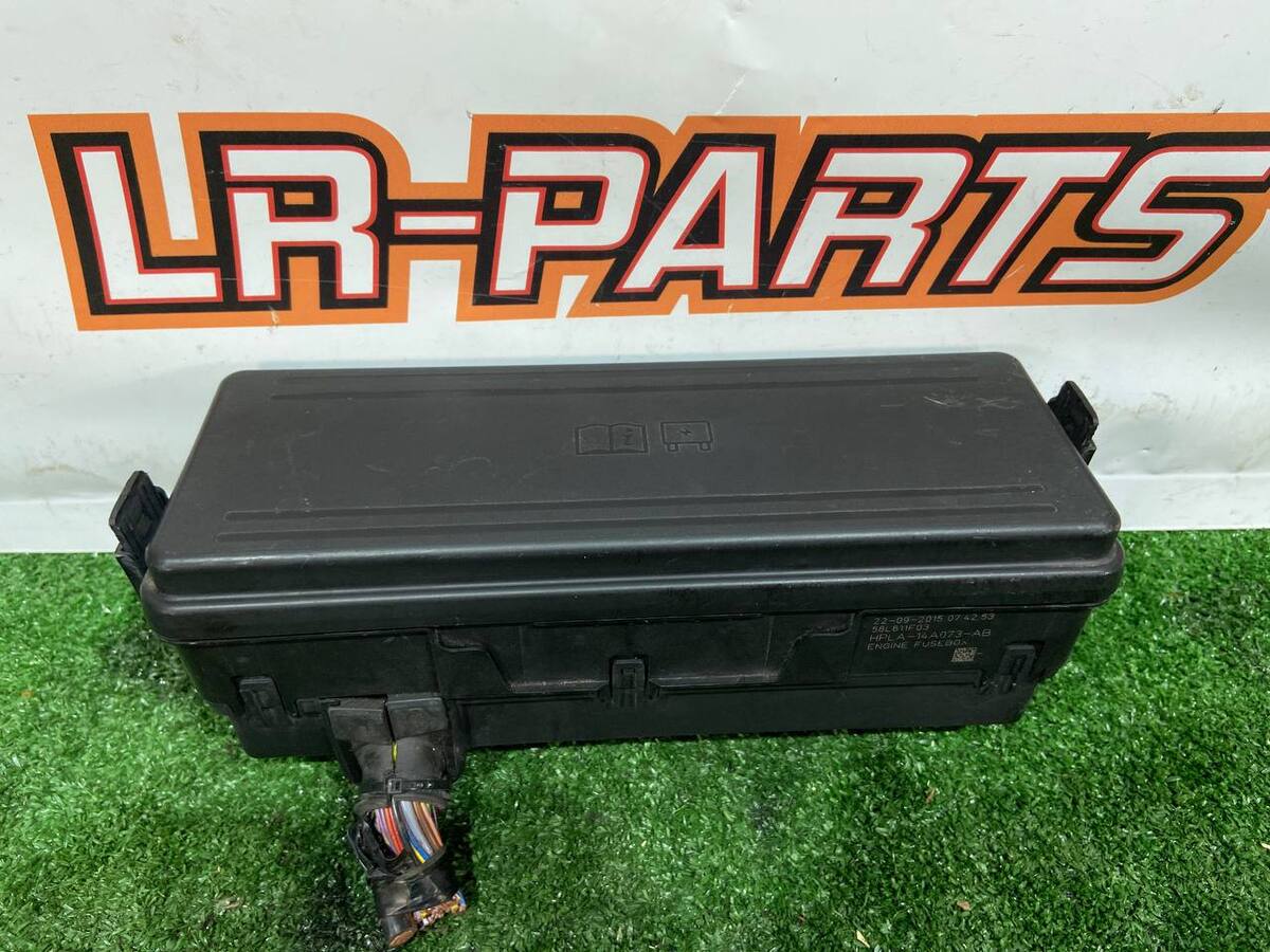 LR078444 Блок запобіжників 3.0 DCI передній RANGE ROVER SPORT L494 13-Б/У